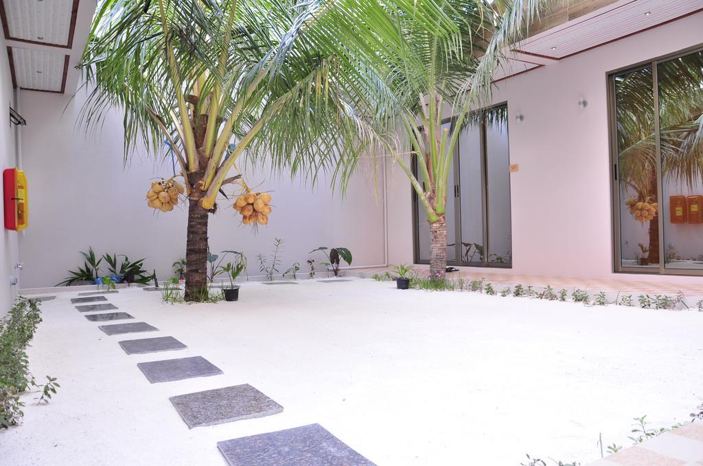 White Sand Lodge Maafushi Ngoại thất bức ảnh