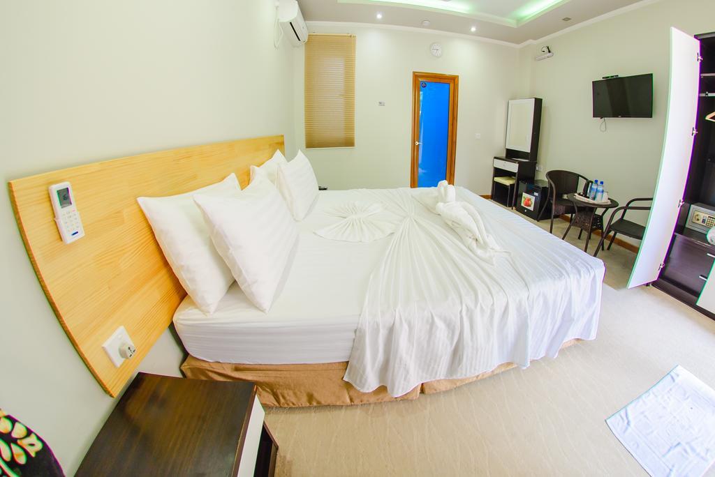 White Sand Lodge Maafushi Ngoại thất bức ảnh