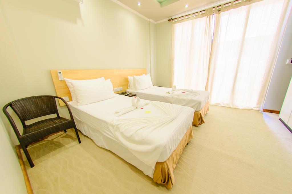 White Sand Lodge Maafushi Ngoại thất bức ảnh
