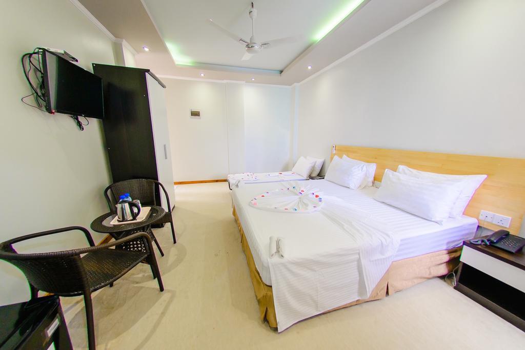 White Sand Lodge Maafushi Ngoại thất bức ảnh