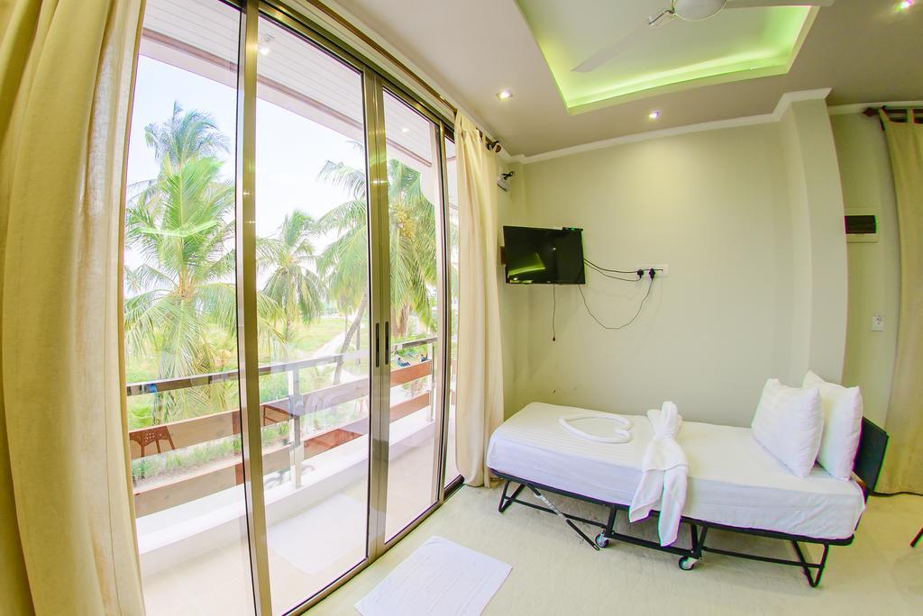 White Sand Lodge Maafushi Ngoại thất bức ảnh