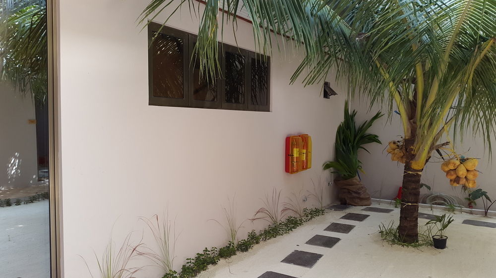 White Sand Lodge Maafushi Ngoại thất bức ảnh