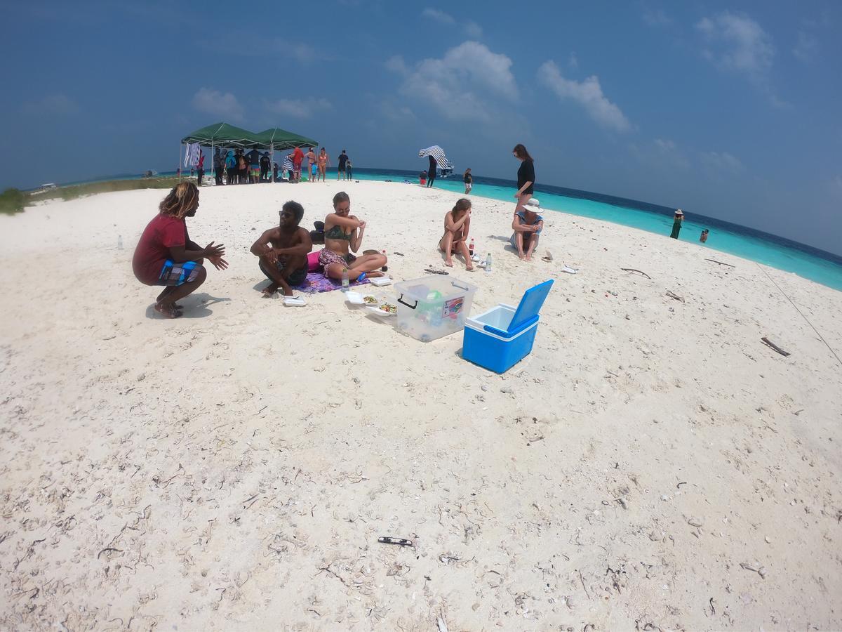 White Sand Lodge Maafushi Ngoại thất bức ảnh